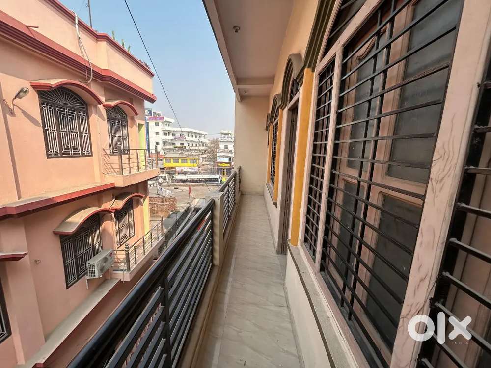 2BHK FLAT FOR FAMILY