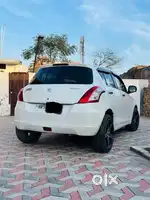Maruti Suzuki Swift 2013 Diesel 98800 Km Driven