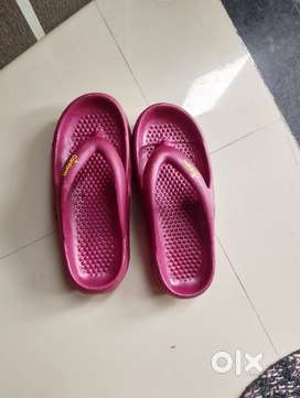 New sandles,,500 ki 3 sandles.