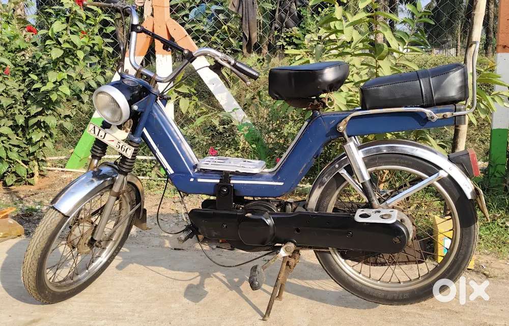 Super condition petrol 40 years old bike