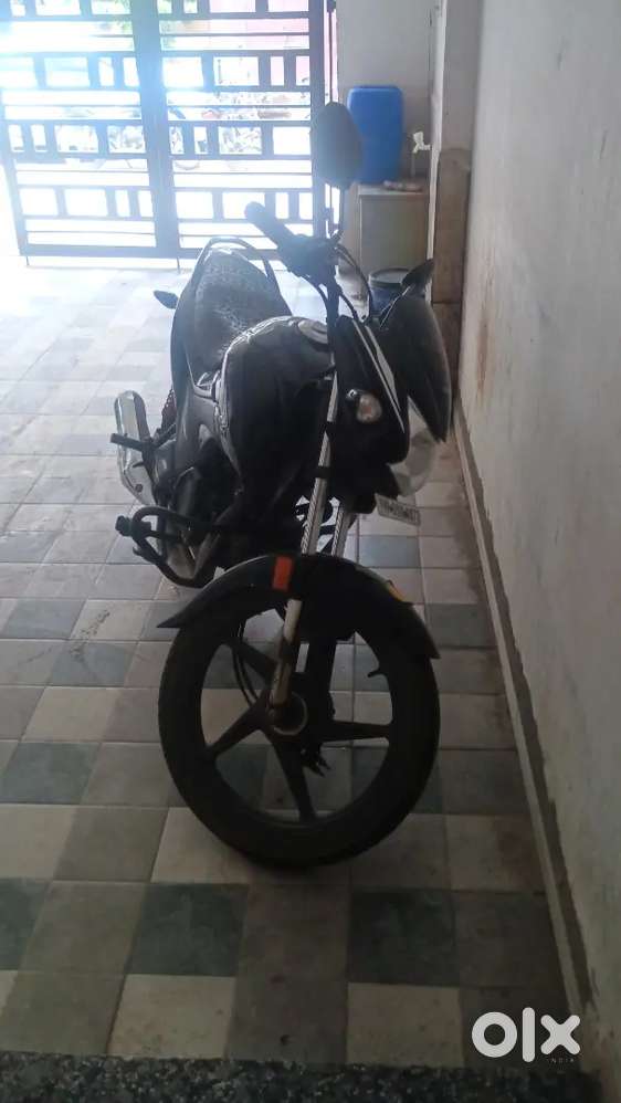 HONDA LIVO BIKE