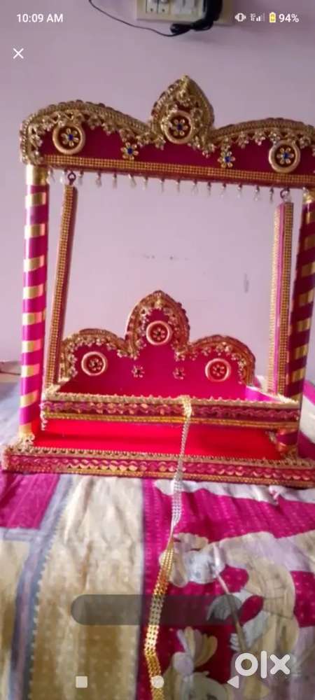Beautiful Laddu Gopal / Kanha Jhula for Sale – Traditional & Decorativ