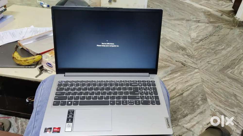 Slim Lenovo Laptop –8GB RAM, 500GB SSD, 2GB Graphics Perfect Condition