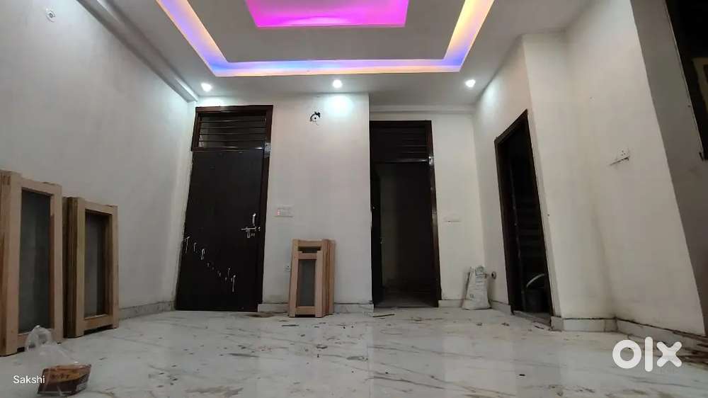 3 bhk independent floor with parking and loan facility