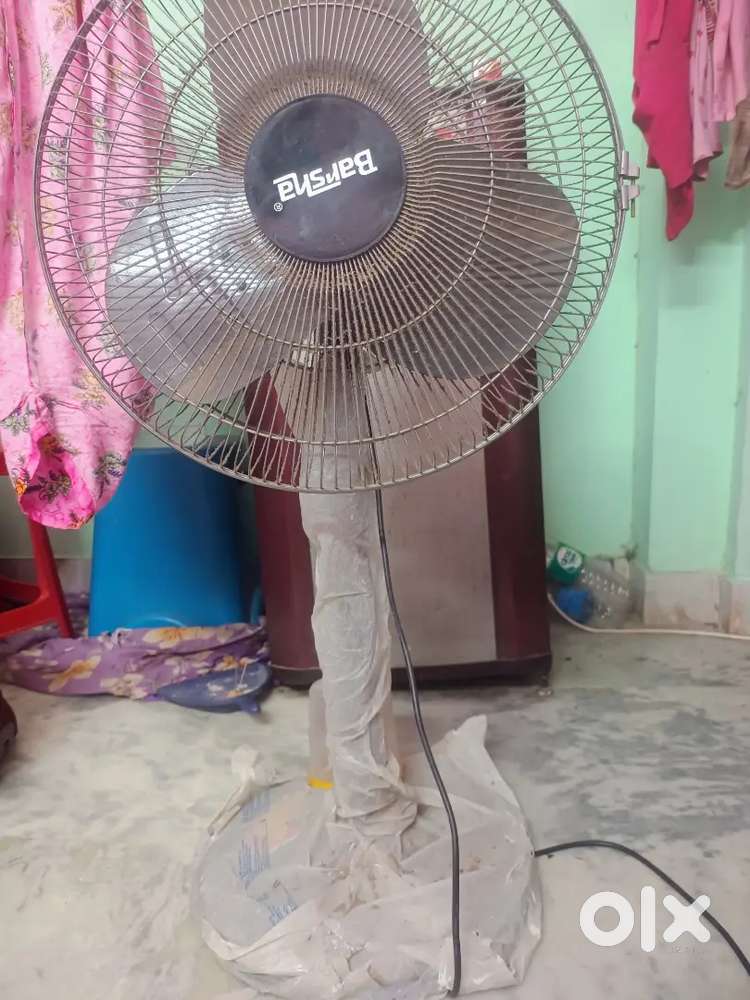 Barsha fan with very strong wind and adjustable height