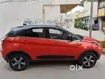 Tata Nexon 2021 Petrol 98303 Km Sunroof automatic good condition
