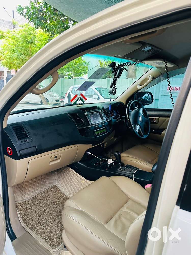 Toyota Fortuner 2015 Diesel 170000 Km Driven