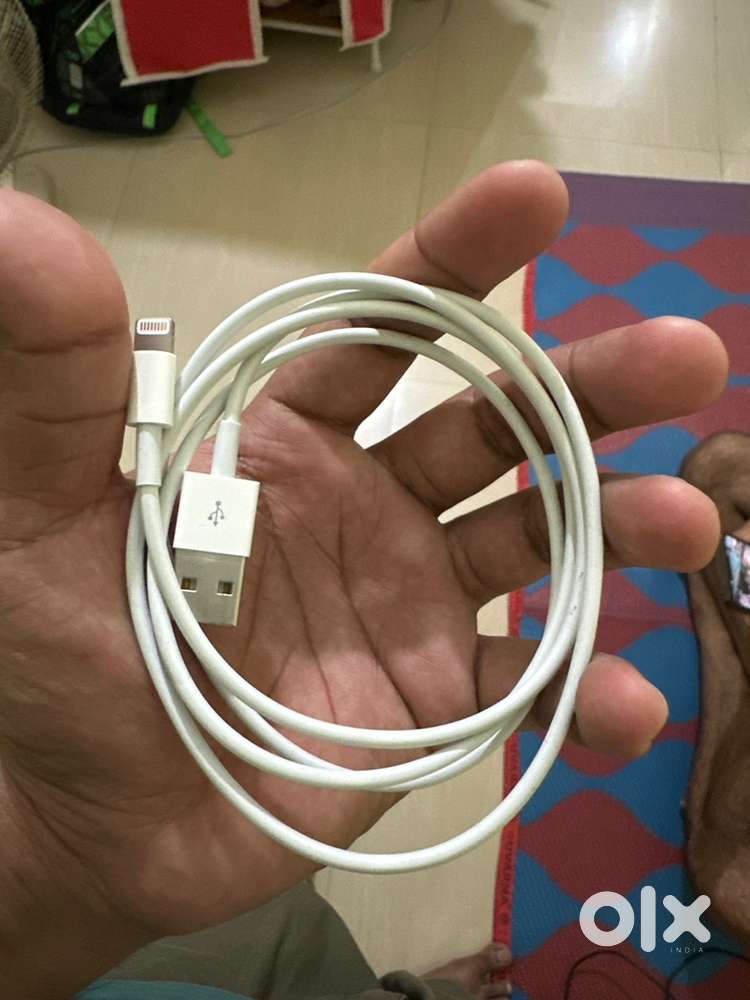 Apple USB A To Lightning Cabel and Belkin orignal 6.6 feet c to lightn