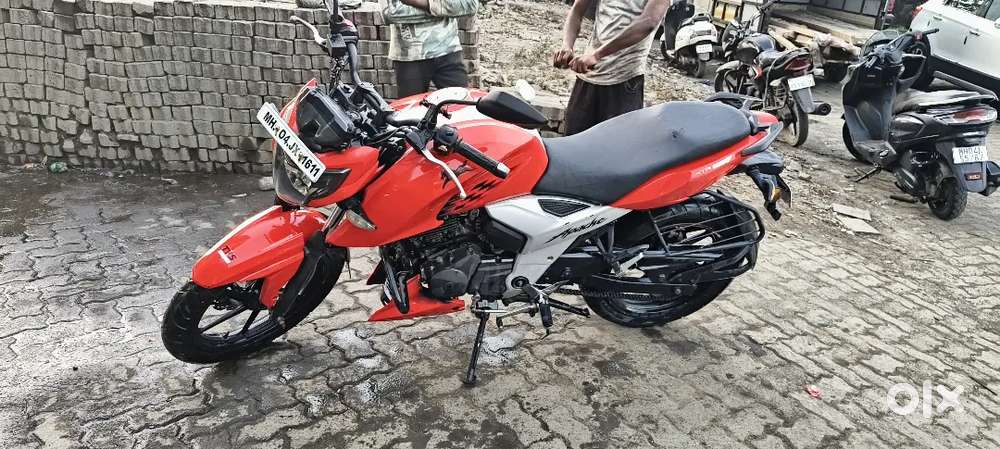 Tvs apache RTR 160 4V