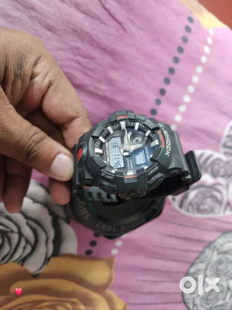 CASIO 
G-Shock ( GA-700-1ADR )
Analog-Digital Watch