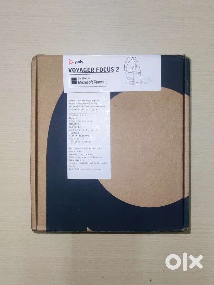 Poly Voyager Focus 2 MS Teams Headset (Mint Condition, Full Kit)