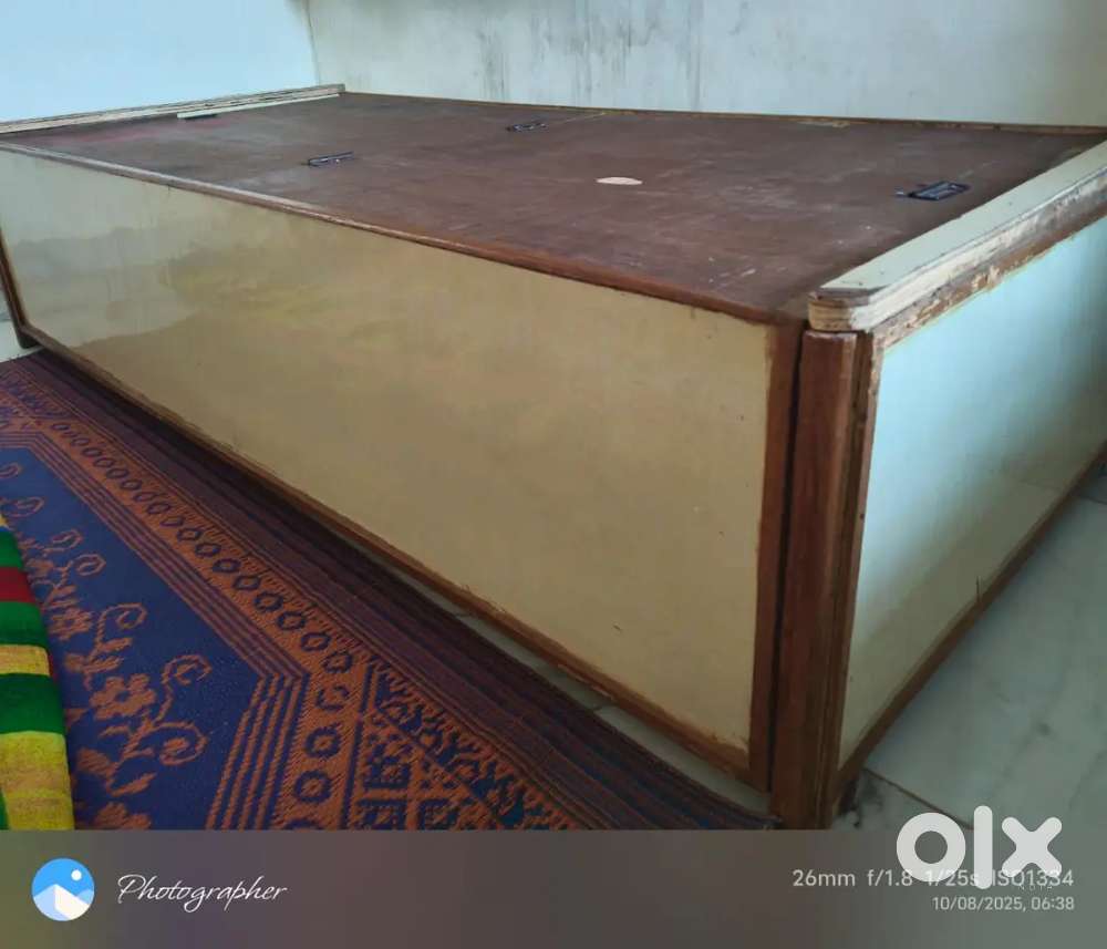 3/6 ft diwan sell sagwan