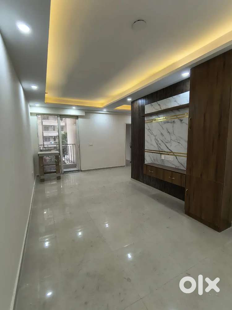 Semi furnished Flat Available in Signature Millinia 3