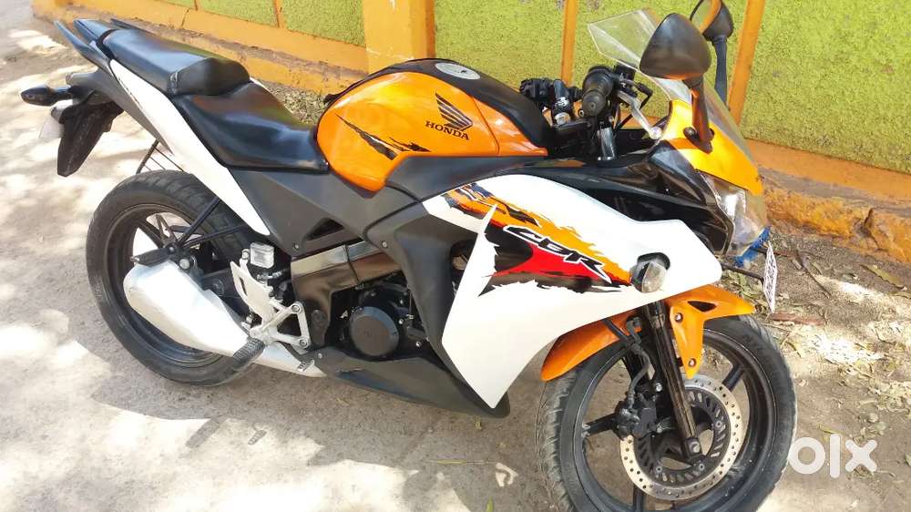 Honda CBR 150R for 35,000