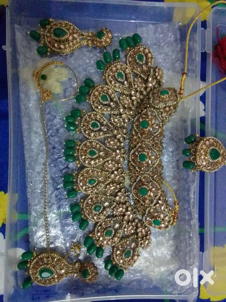 Artificial  bridal jewellery set
