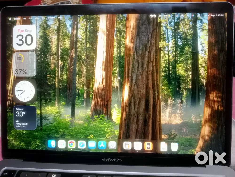 MacBook Pro 13 (2020, Intel i5 , 4 Thunderbolt 3 ports)