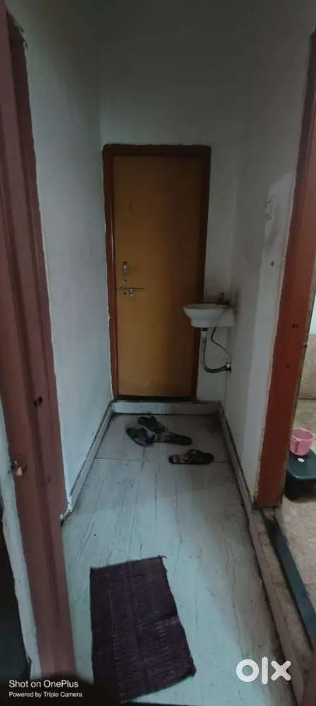 1 bhk on 1st floor saperate Bunglow