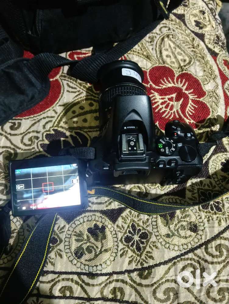 Nikon D5600 DSLRCamera flly working