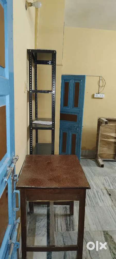 Single room with kitchen n washroom in Lalpur, bachelor allowed