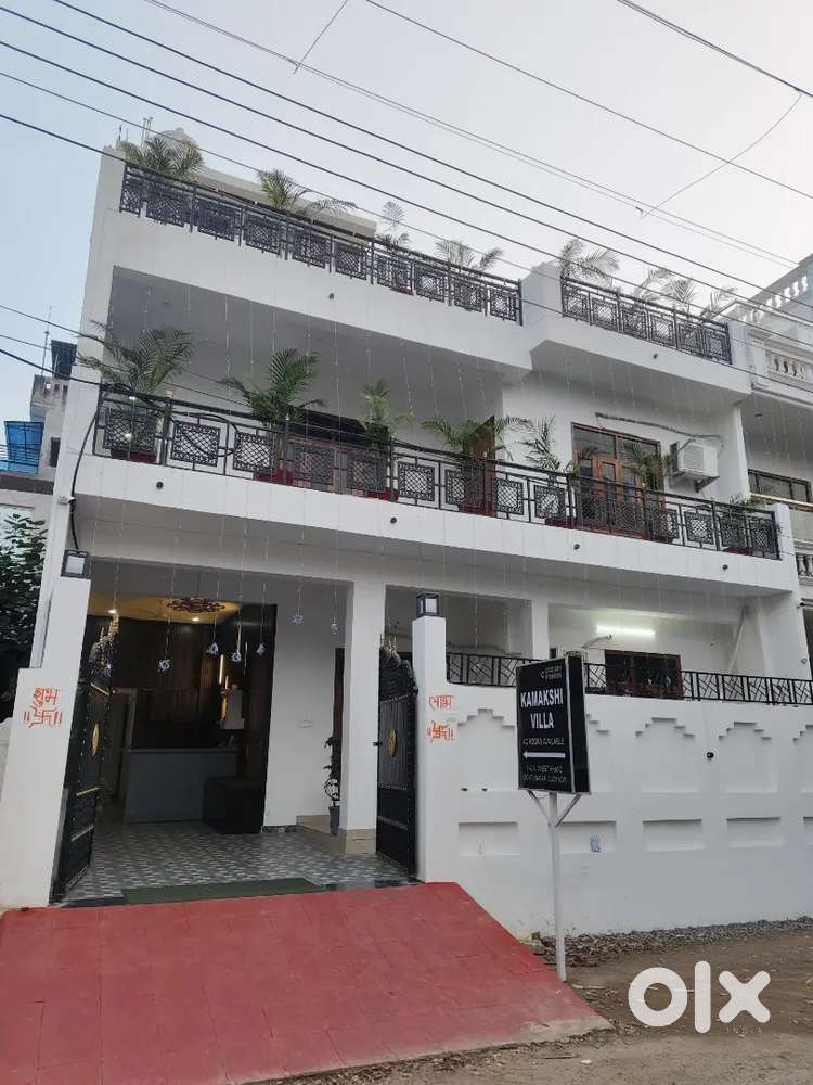 Room available on daily basis starts from 1000/- per day