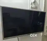 Selling my 32 inches Smart TV sparingly used
