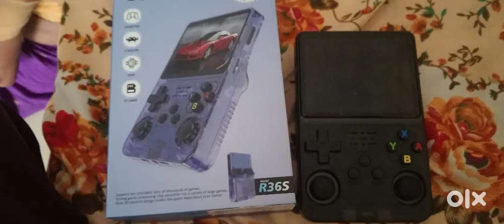 I am selling my r36s game console