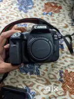 Canon 90d 1 year slightly use