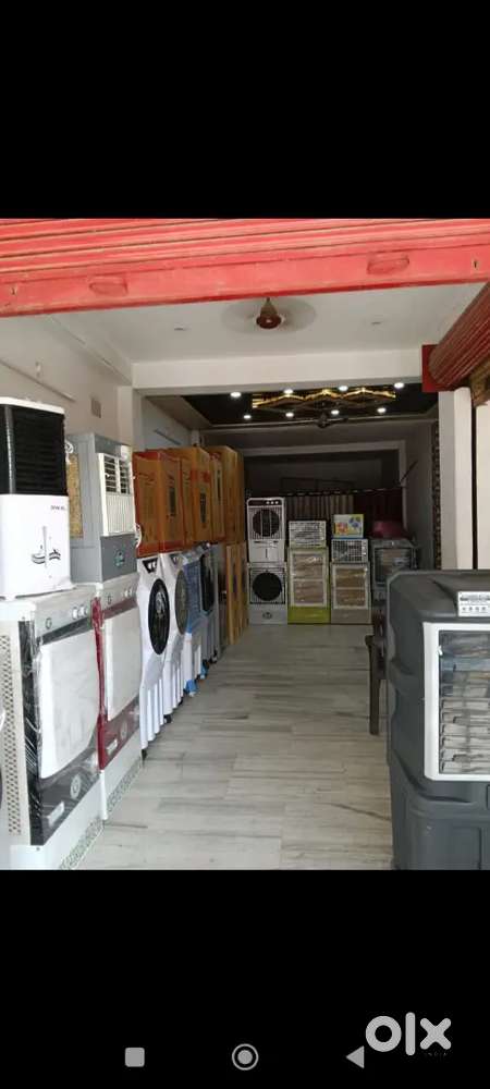 For rent available showroom