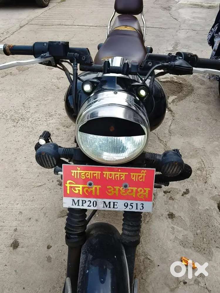 Avenger 220 modified