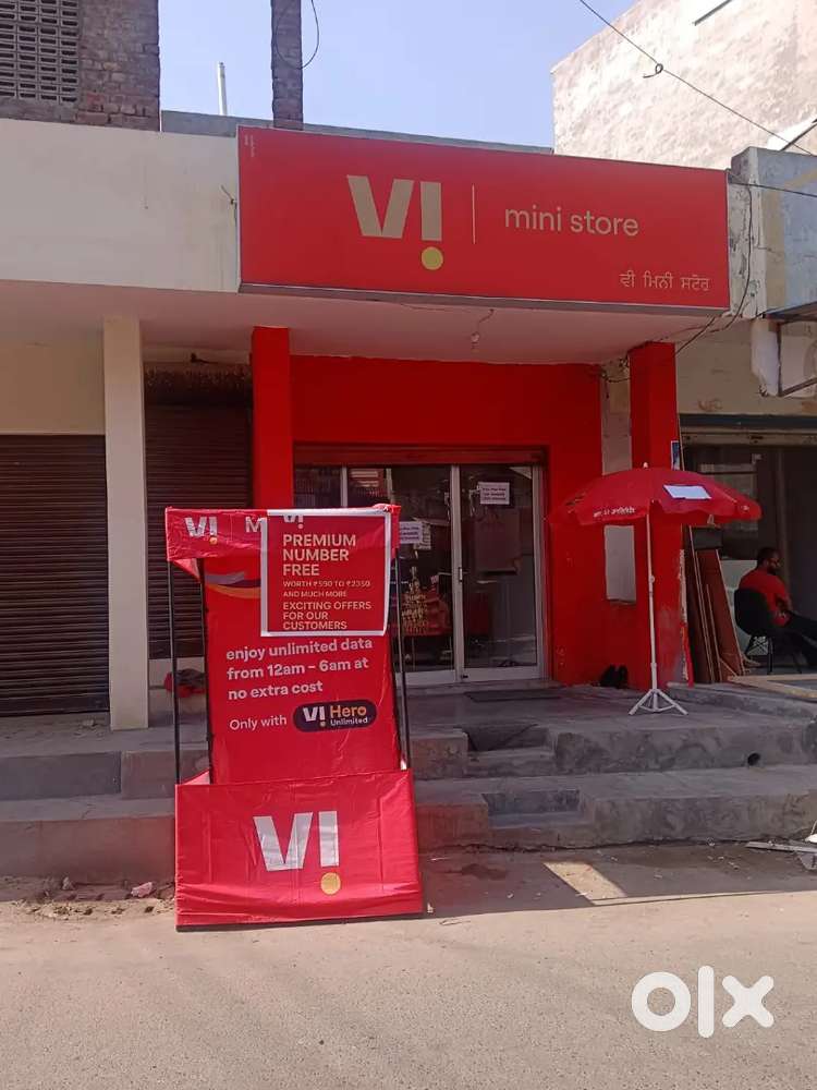 Need Front end executive for showroom...