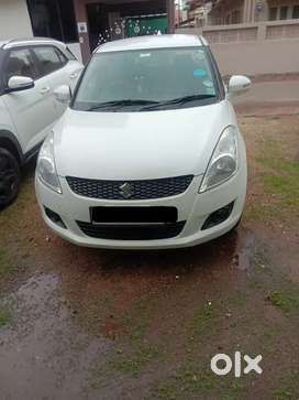 Maruti Suzuki Swift 2012