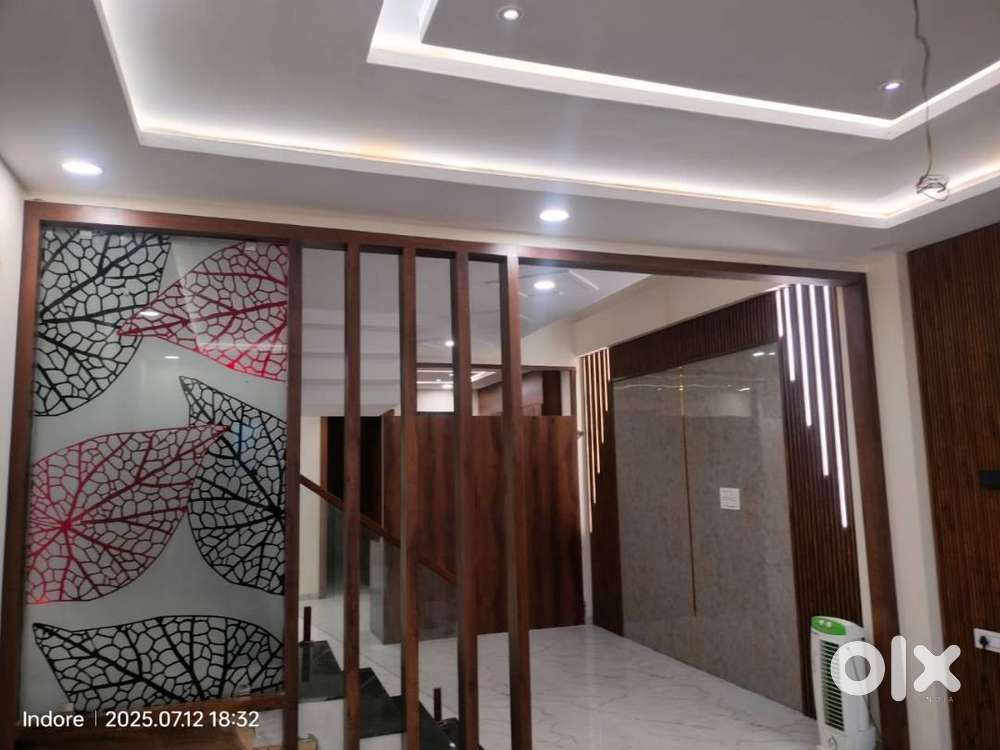 NEW LAVISH FULLY FURNISHED BUNGALOW  FOR  SALE.
