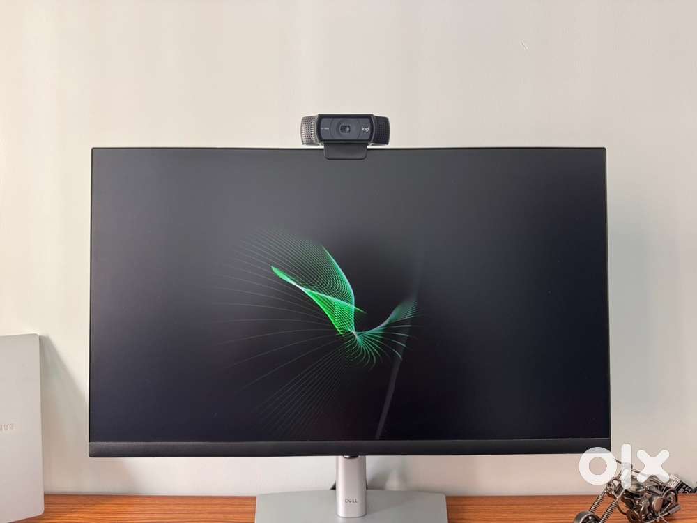 Dell 24 USB-C Hub Monitor, in excellent condition
