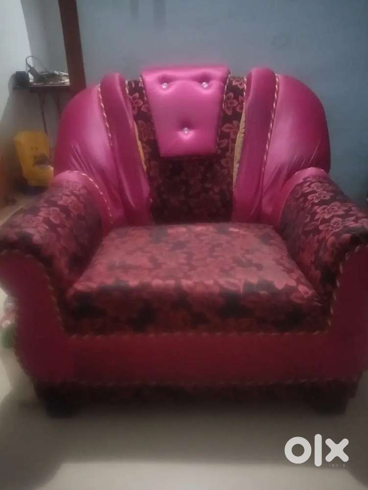 2 nos single & one 3 seater
