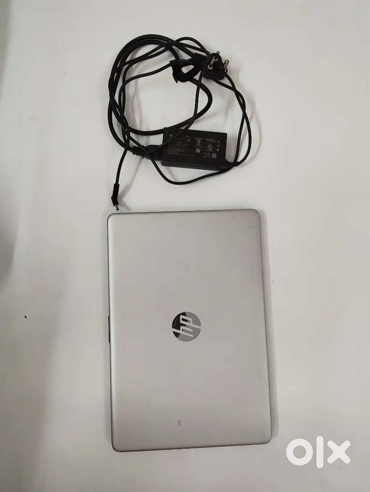 HP Laptop Ryzen 3  8 GB - 256 GB SSD - 1 TB HDD  2GB AMD Graphics