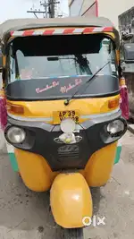 Bajaj maxima