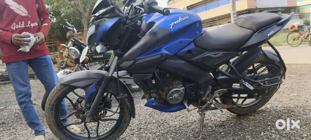 Bajaj pulser NS 160 using Good condition maintain neatly