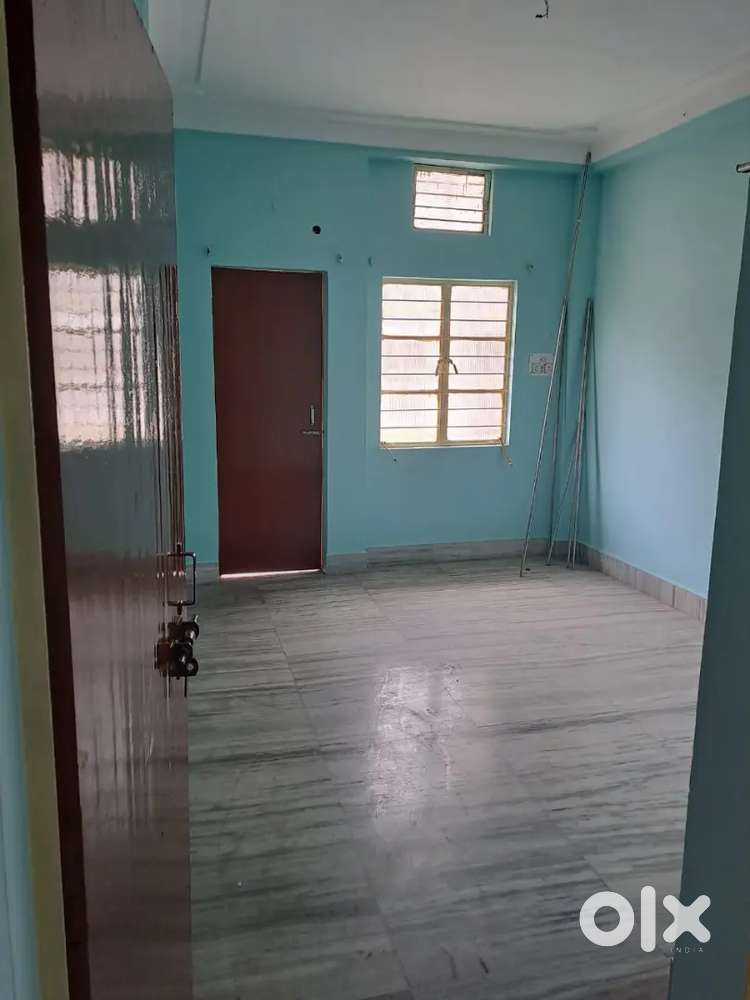 Only 1 Working Male Roommate required