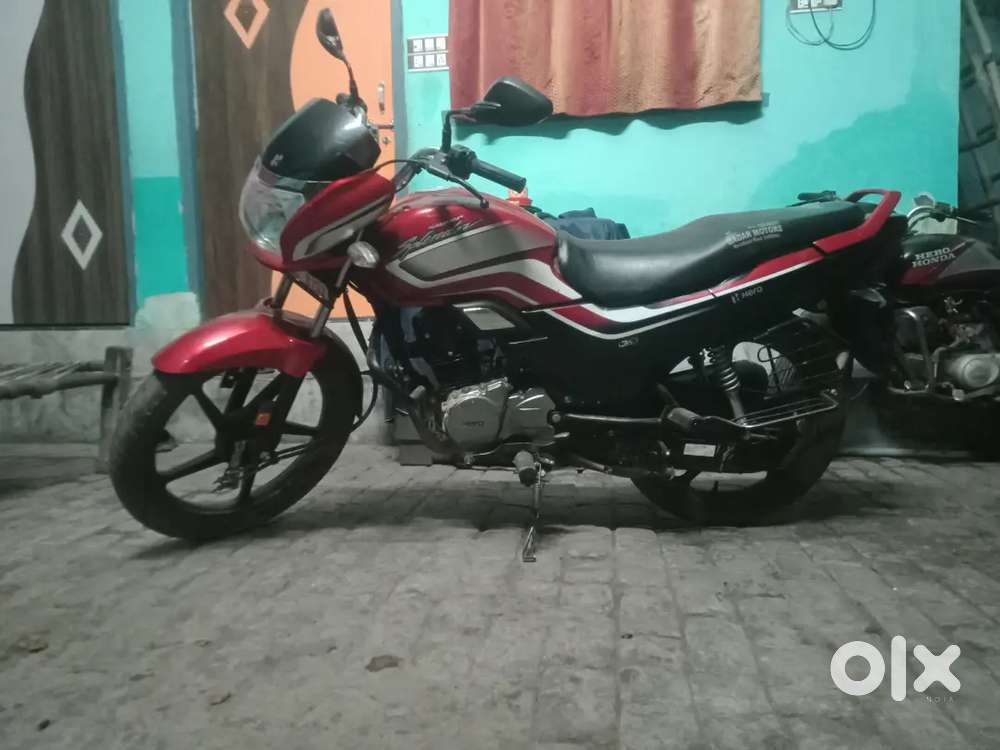 Hero Super Splendor bs6