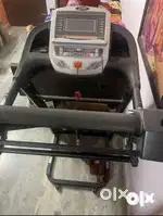 Tread mill (with invoice)