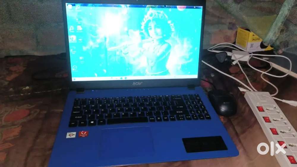 Acer laptop ( 4 ram / 932 storage ) battery backup 2 hours