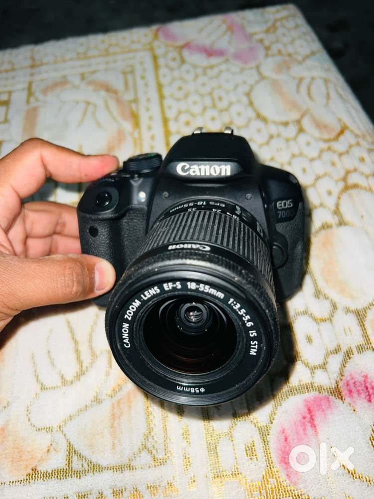 Canon EOS 700D