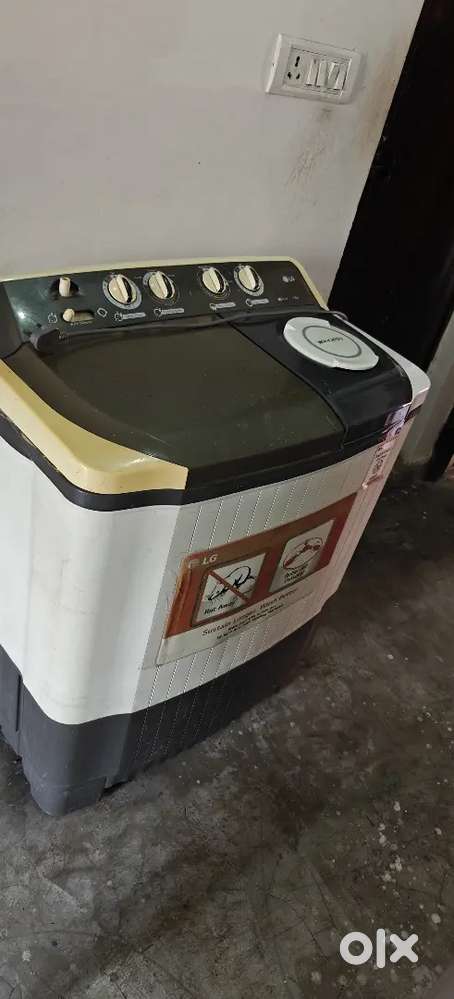 Lg semi automatic washing Machine