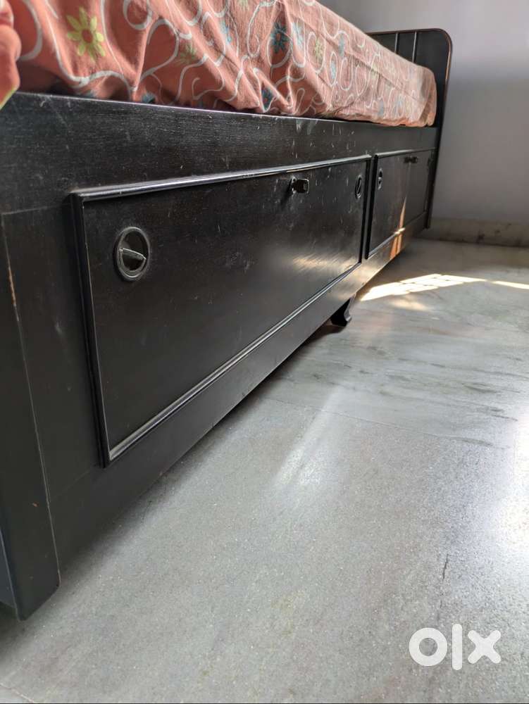 Segun Wood Double Bed - Queen size