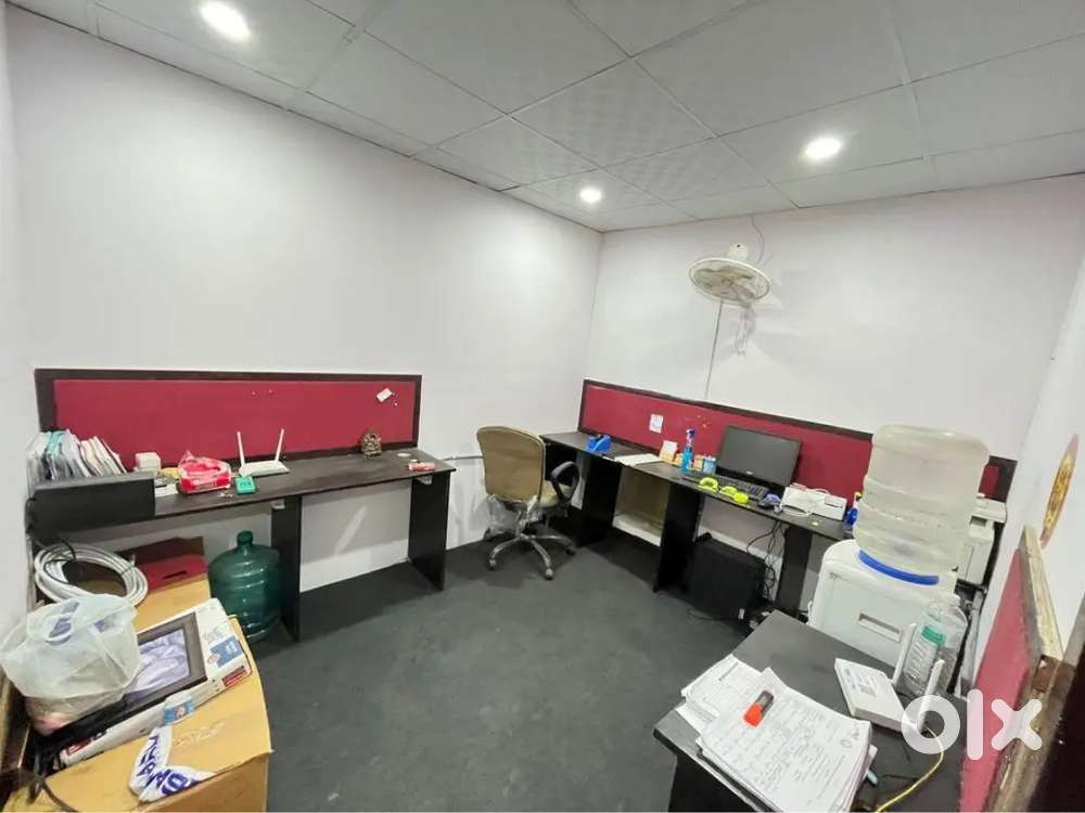 Fully Furnished Office Space For Rent.1Boss Cabin 6Seat Near Metro)