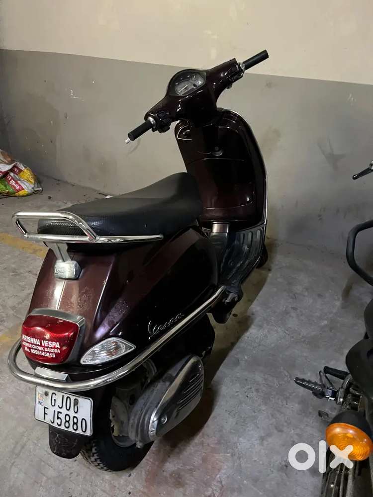 Vespa 125CC 2012