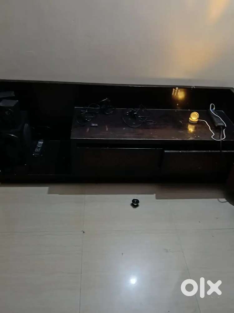 Tv cabinet