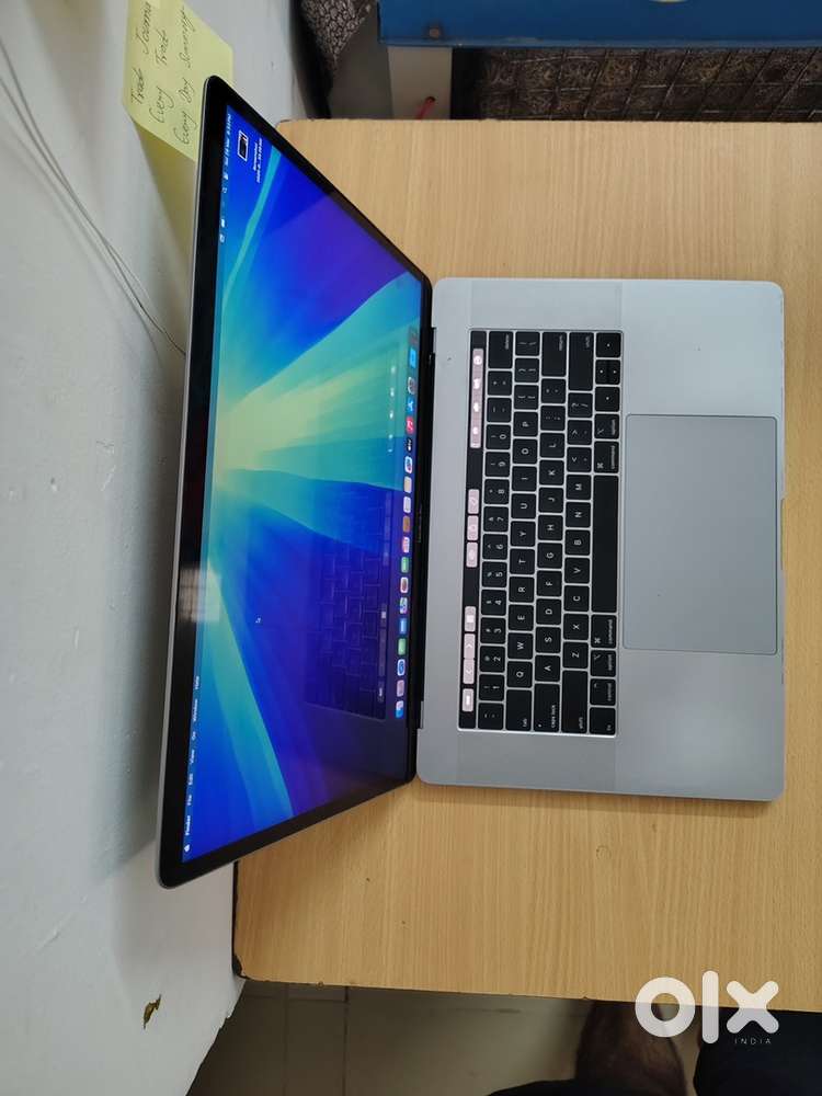 Apple Macbook Pro 15” Touchbar 16/512