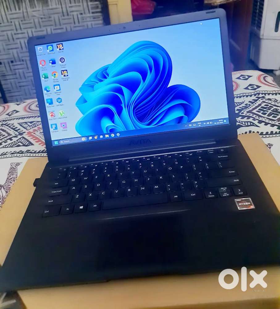 Brand new condition Ryzen 5 laptop 8gb RAM 512 gb SSD under warrenty