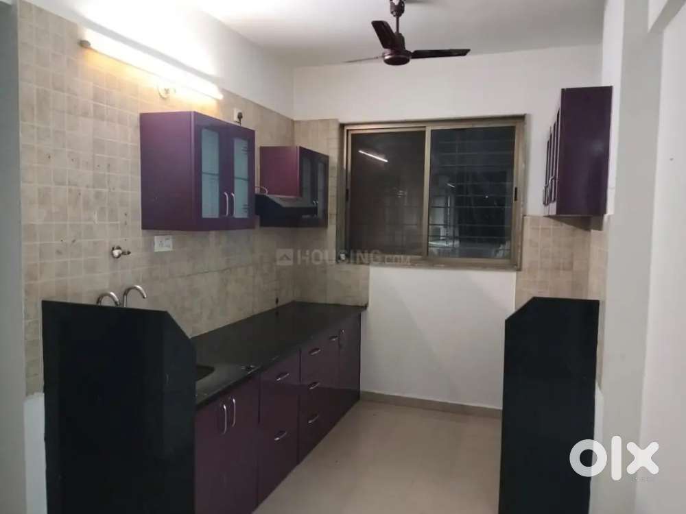 2bhk set with two bedroms two washrooms car parking near market hiway